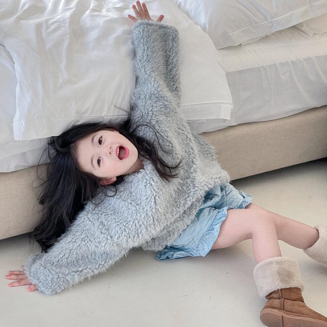 奈奈.