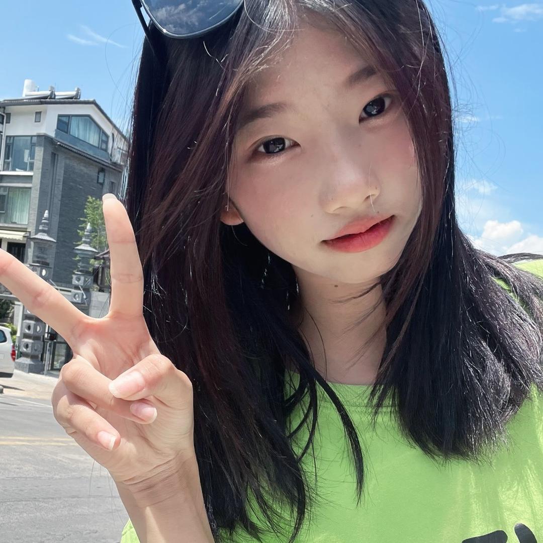 扬扬卤鸡客服香香