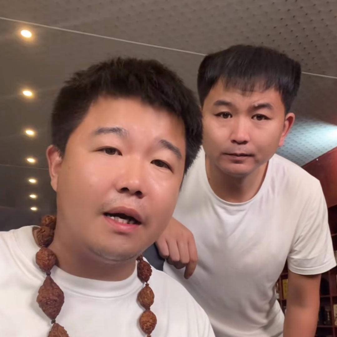 李来源 王元 送福利团队