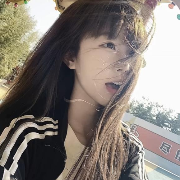 承 诺^