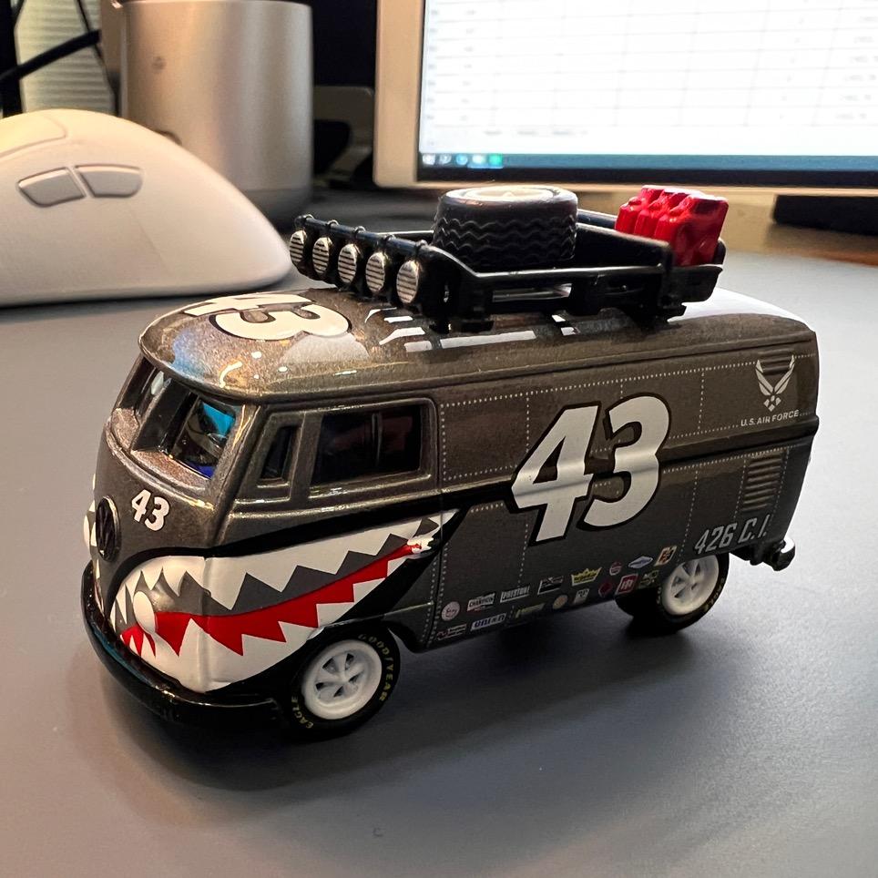 薄利时代造厚雪