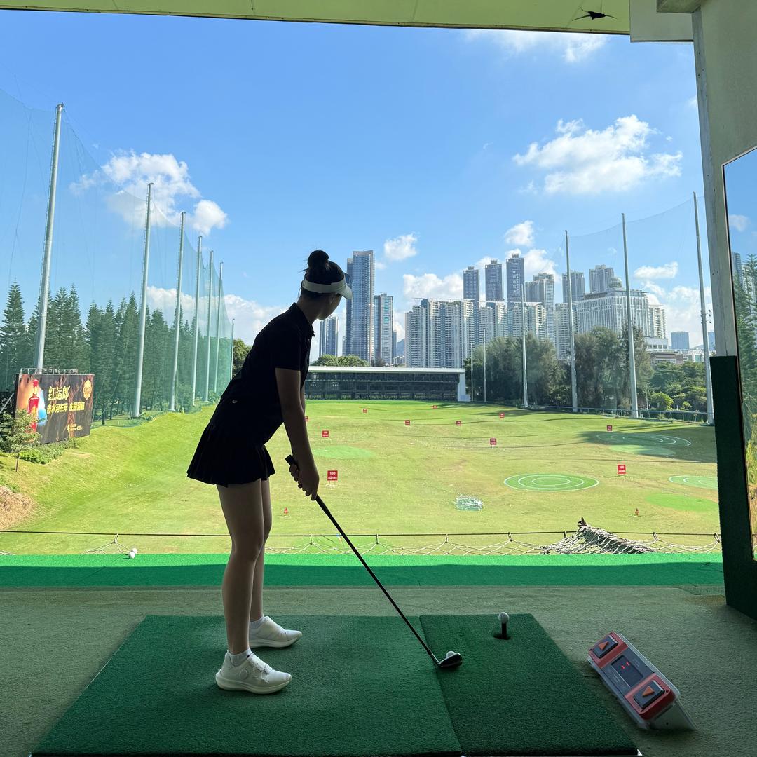 阳小小嘻