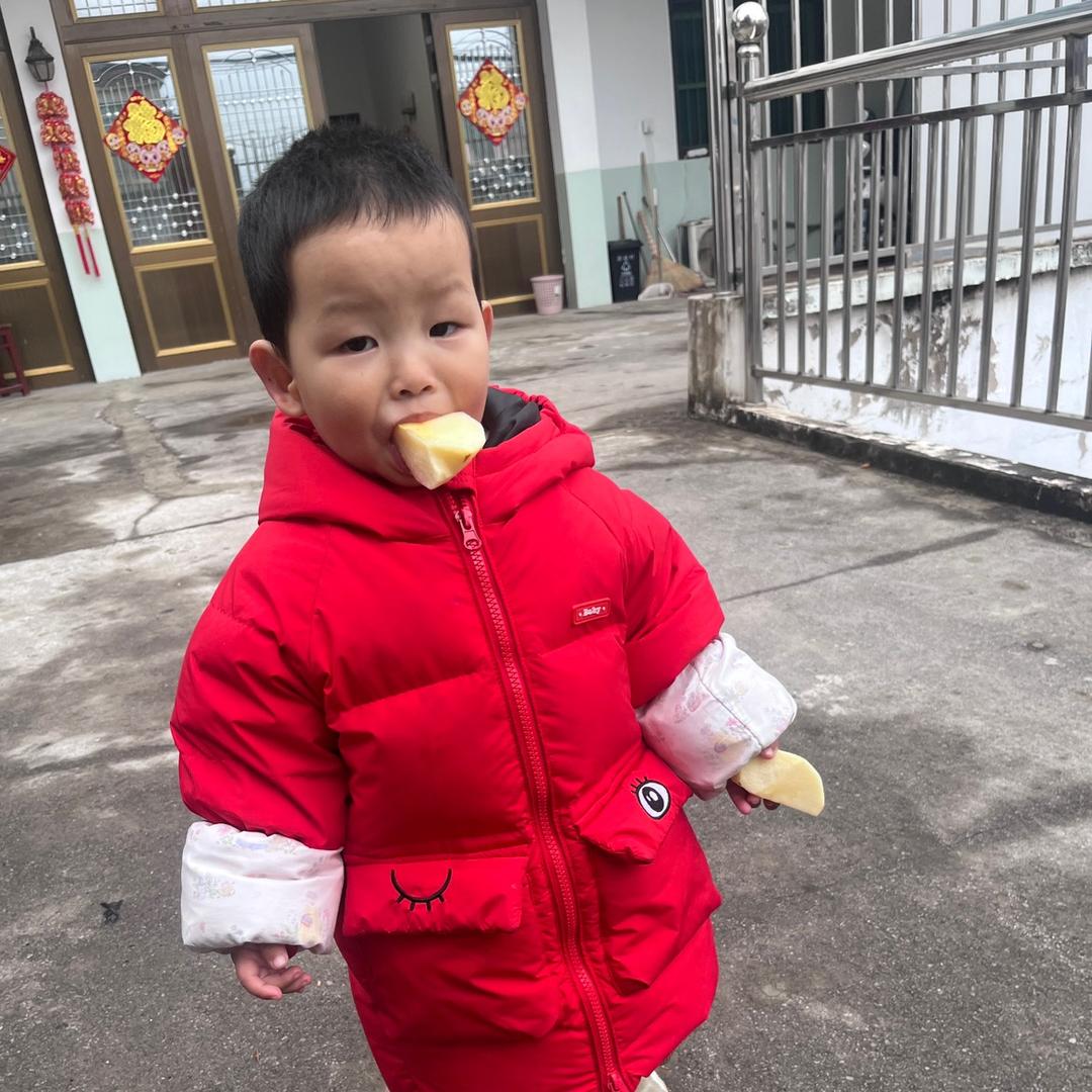 王东东（手推绣）