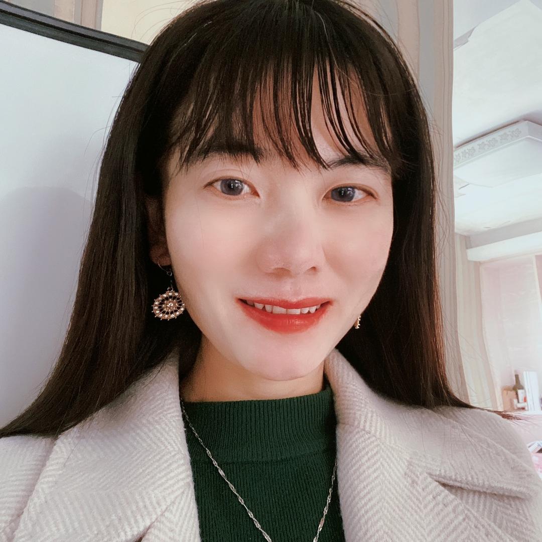 晴子爱读书