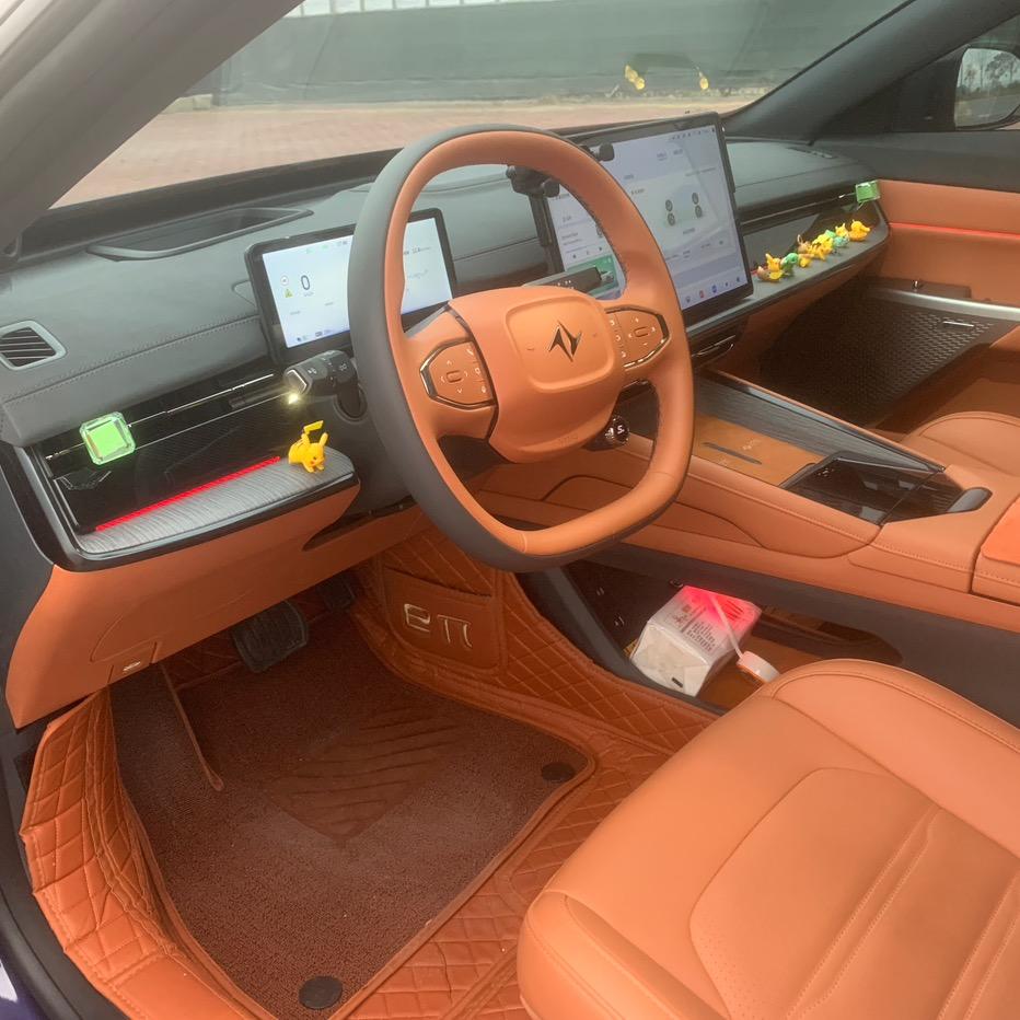 华哥顺风流浪地球