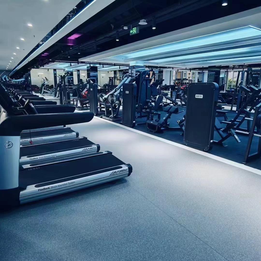 中π铁馆游泳店长桉燃（官方号）