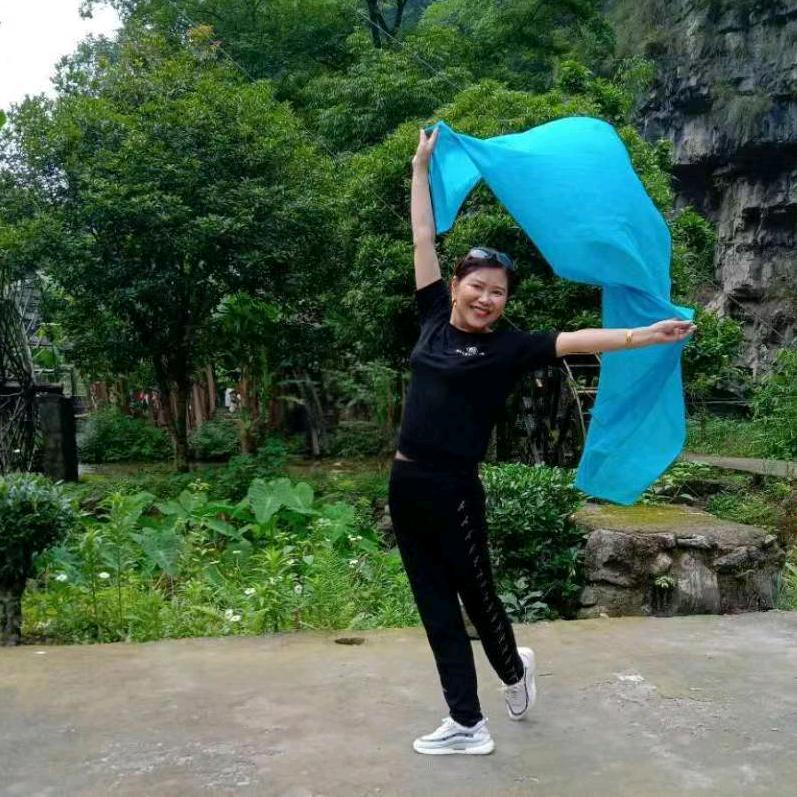 周丽（斯家场社区女子乐队）