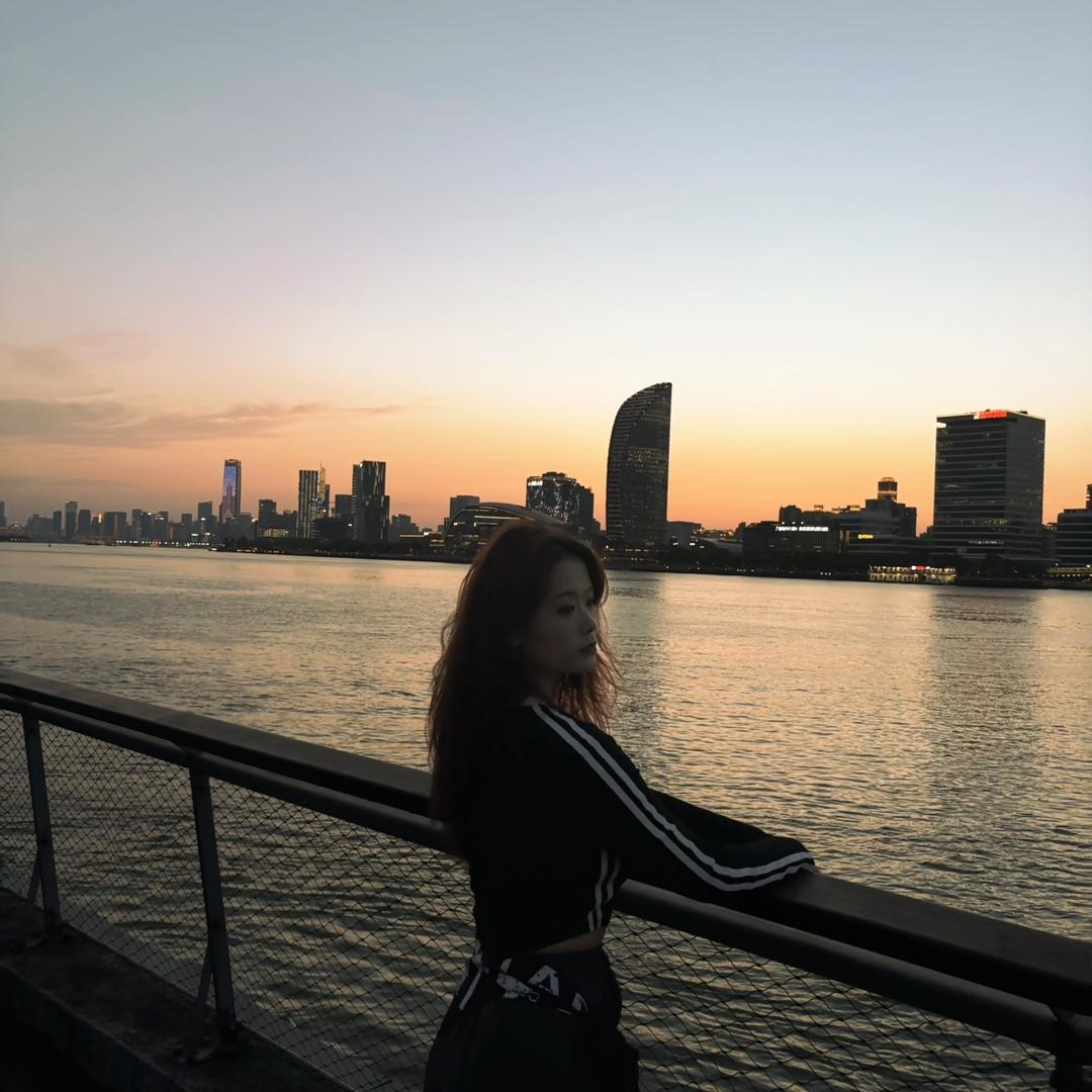 努力减肥的阿悦