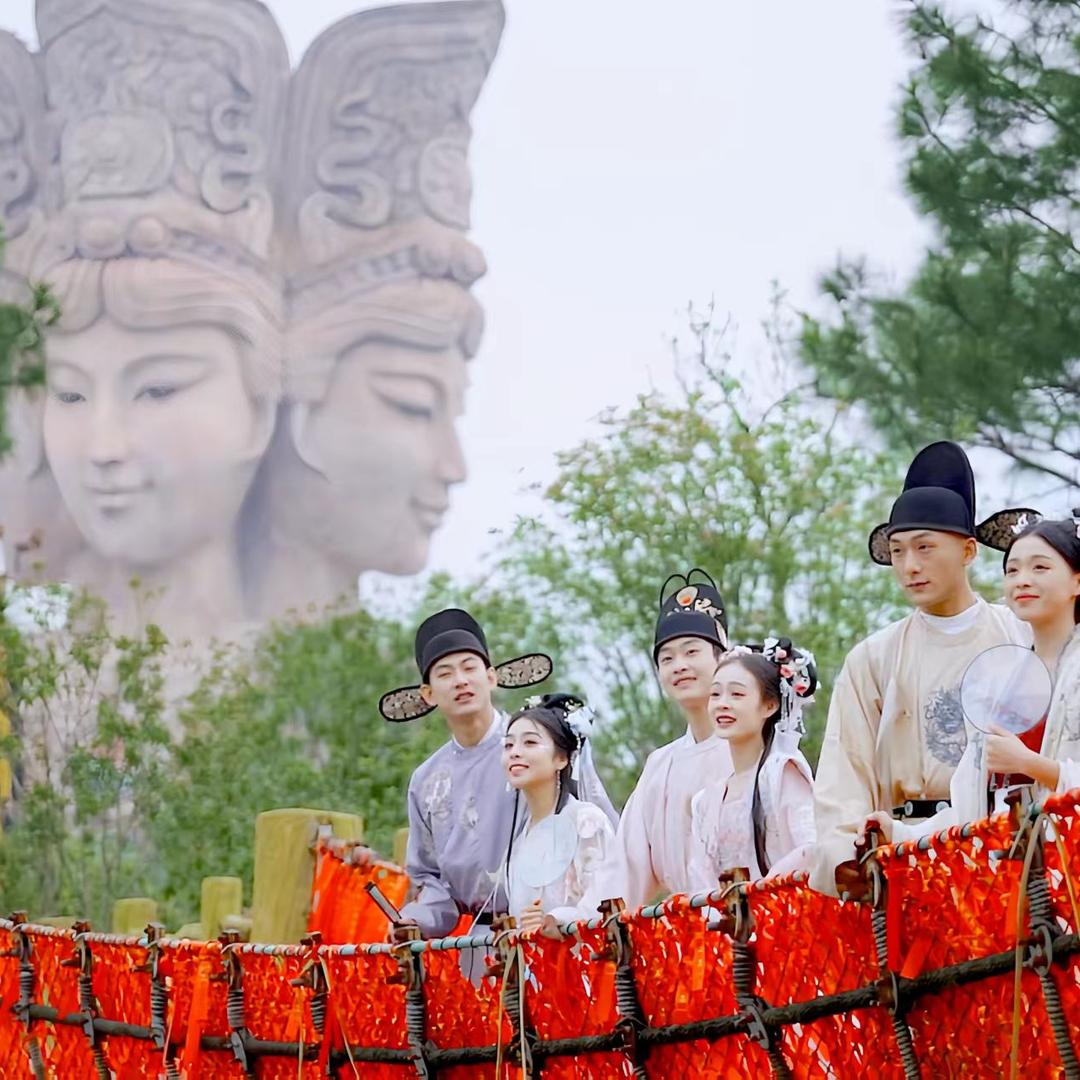 明月千古情景区_锌