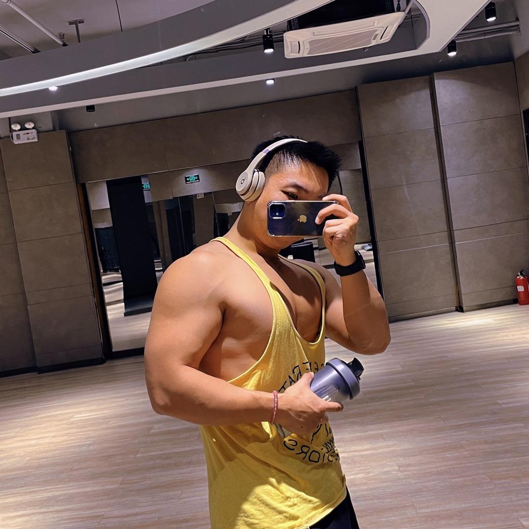 爱运动的ccc