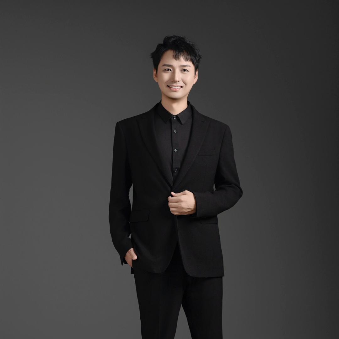 坐不改名吴老丝