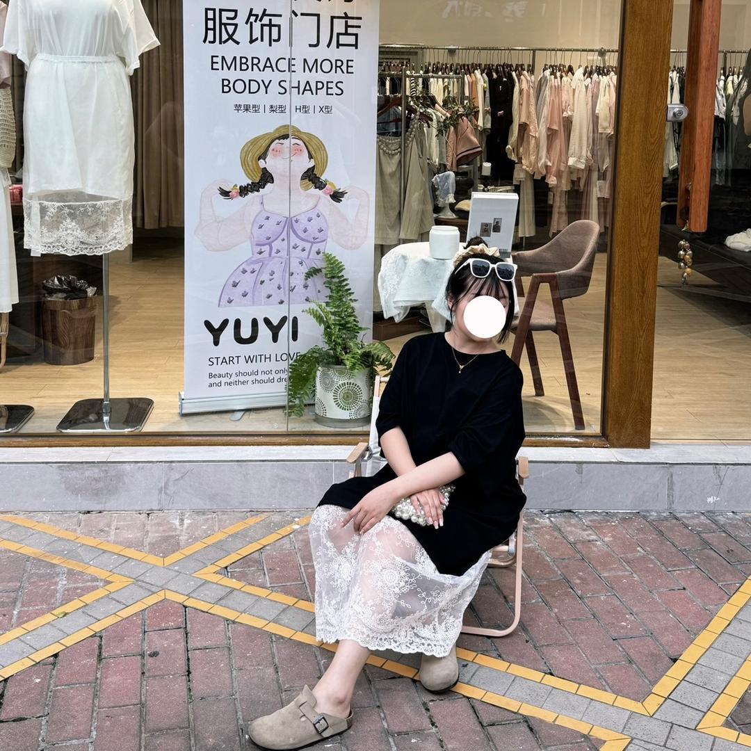 胖多金大码女装搭配师 思思（厚街店）