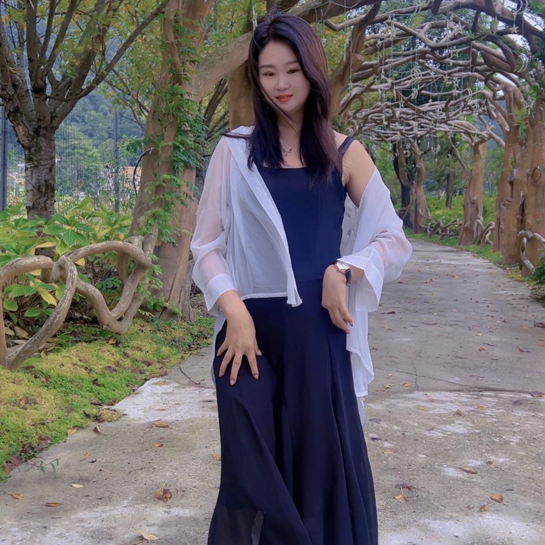 美业人，单身老板娘