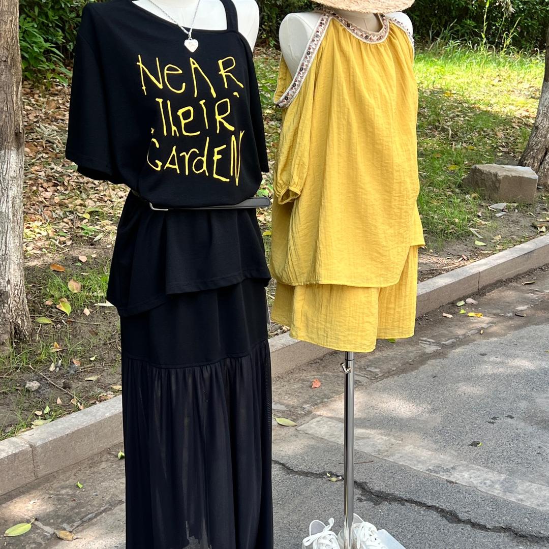 亭湖区晴空万李服饰店