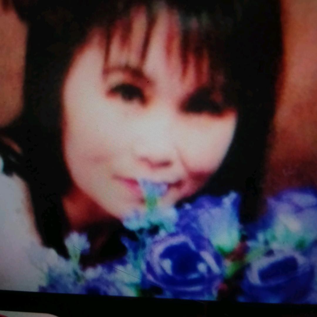 山谷里的幽蓝