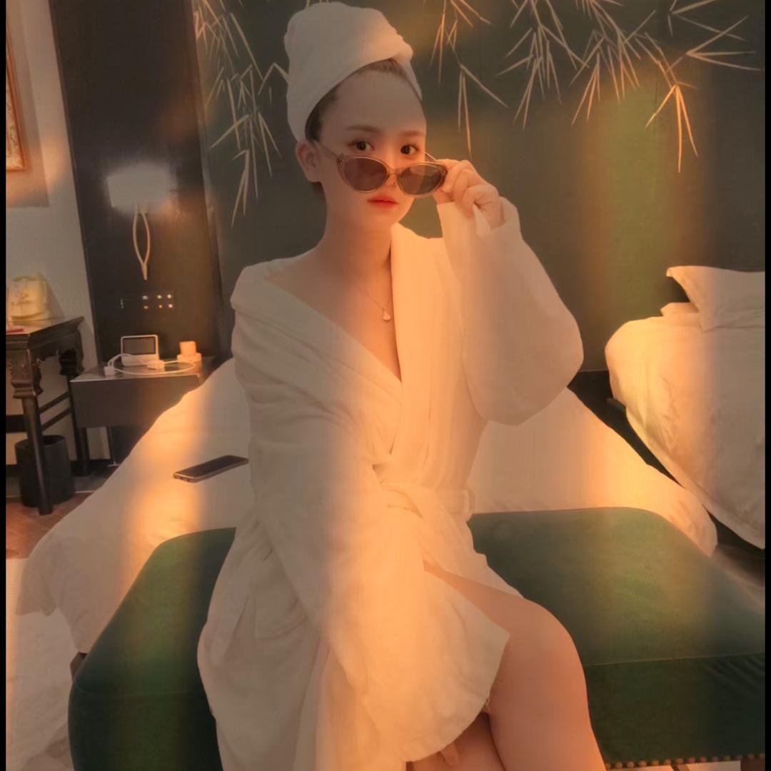 觅丝夏