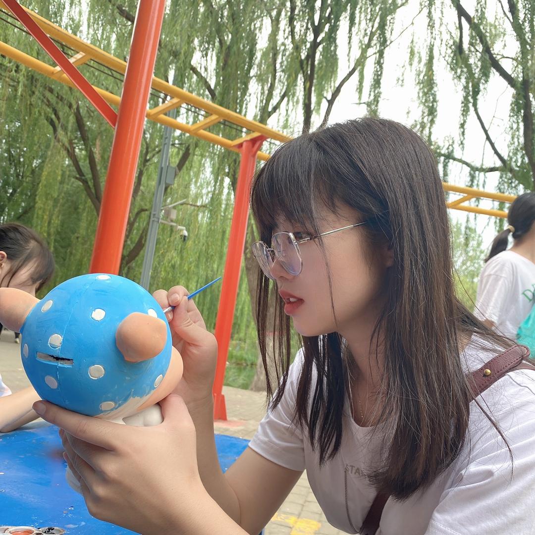 张玲玲