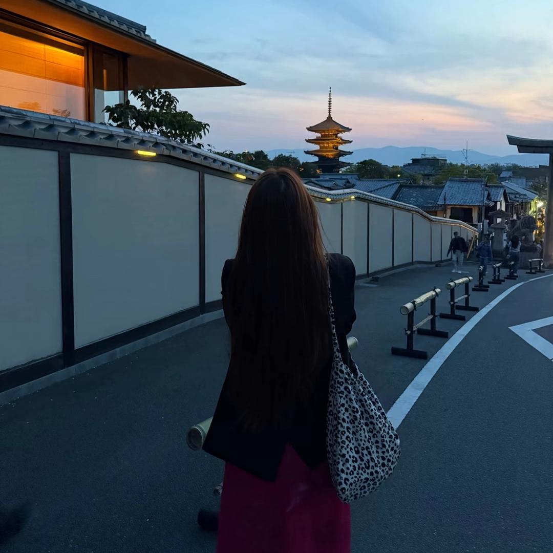 ＾."烂玫瑰".＾