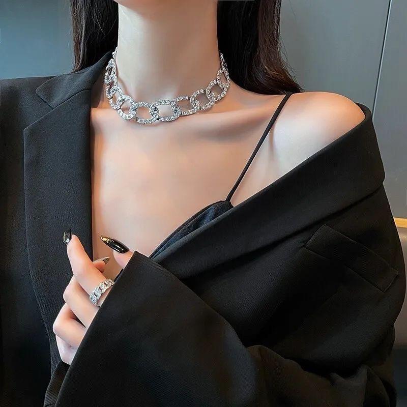 郭服小乔