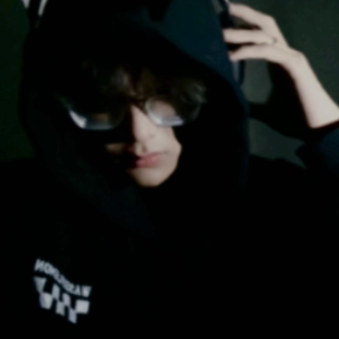 cs里不会打狙的小雨