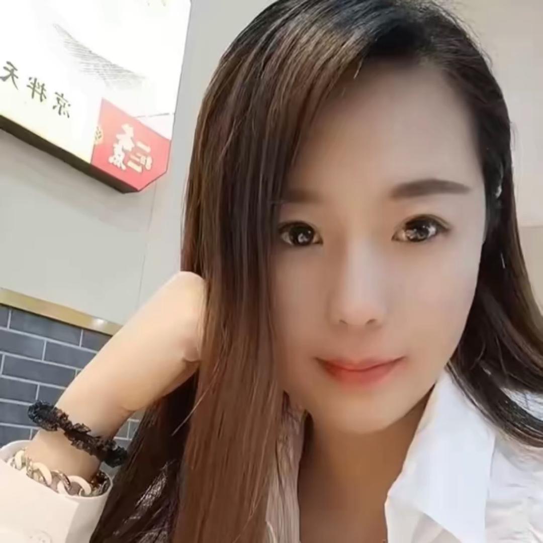 开卡车🉐️菲姐