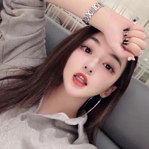 大长腿小妞