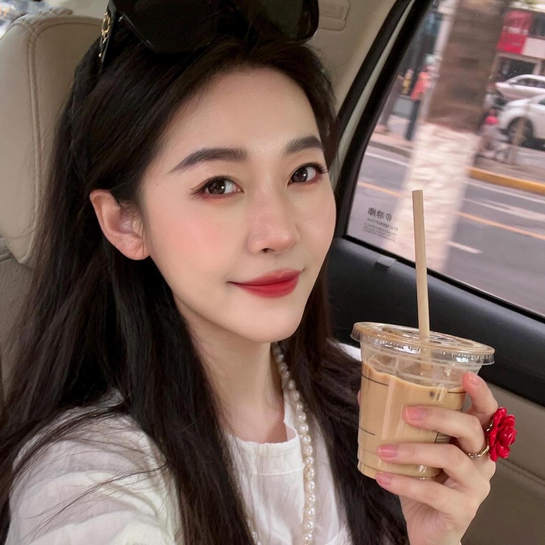 大小姐妹穿搭日记