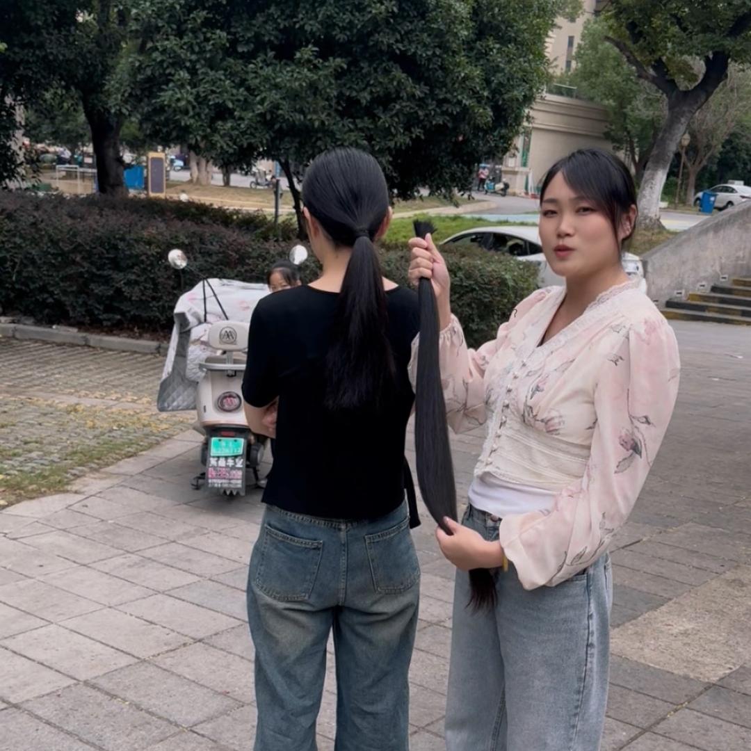 小王收头发