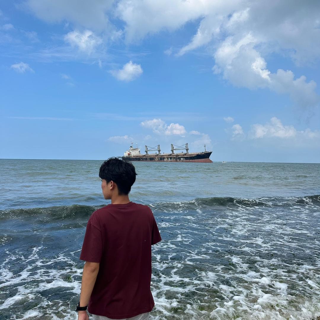 莱西君门游泳李教练