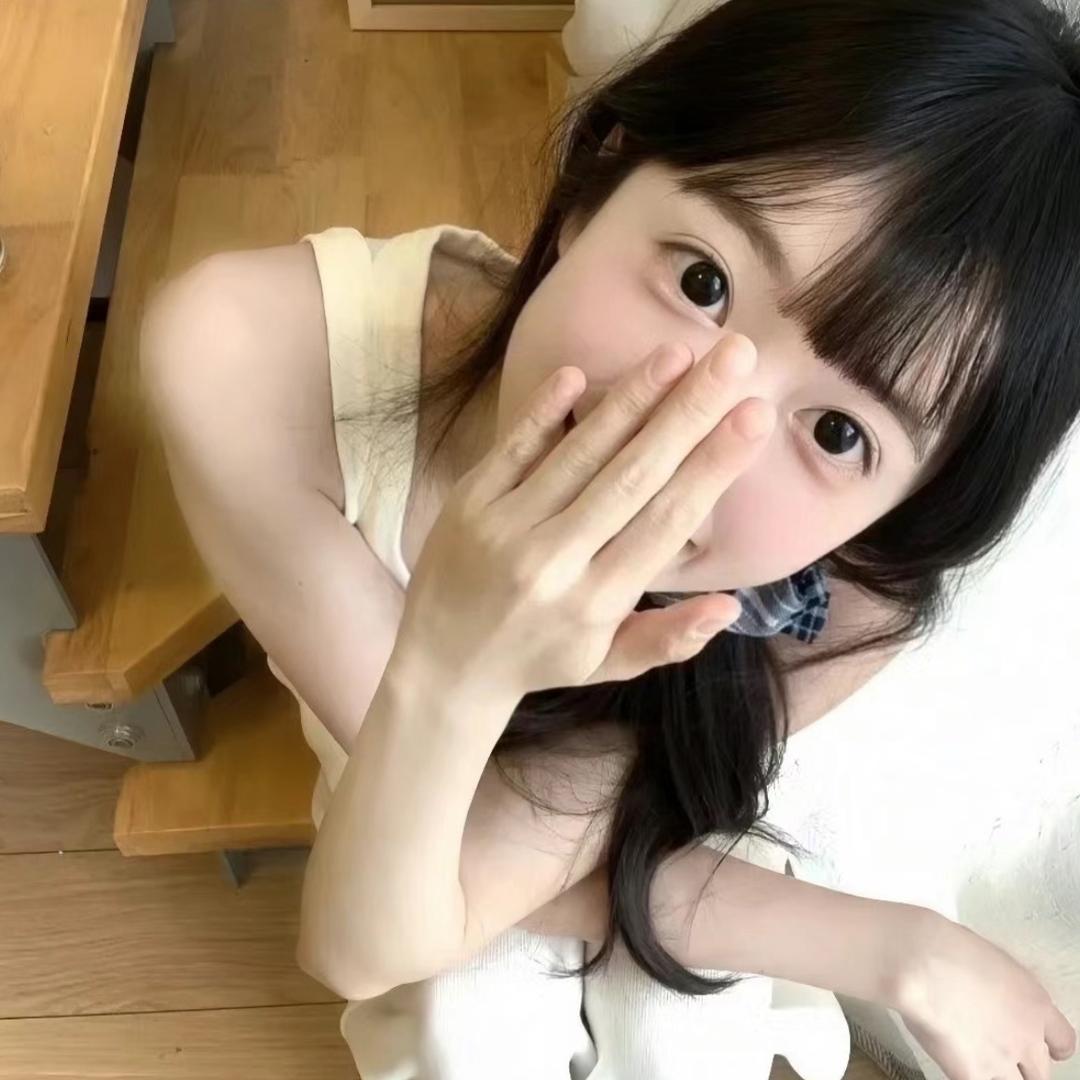 小困困.
