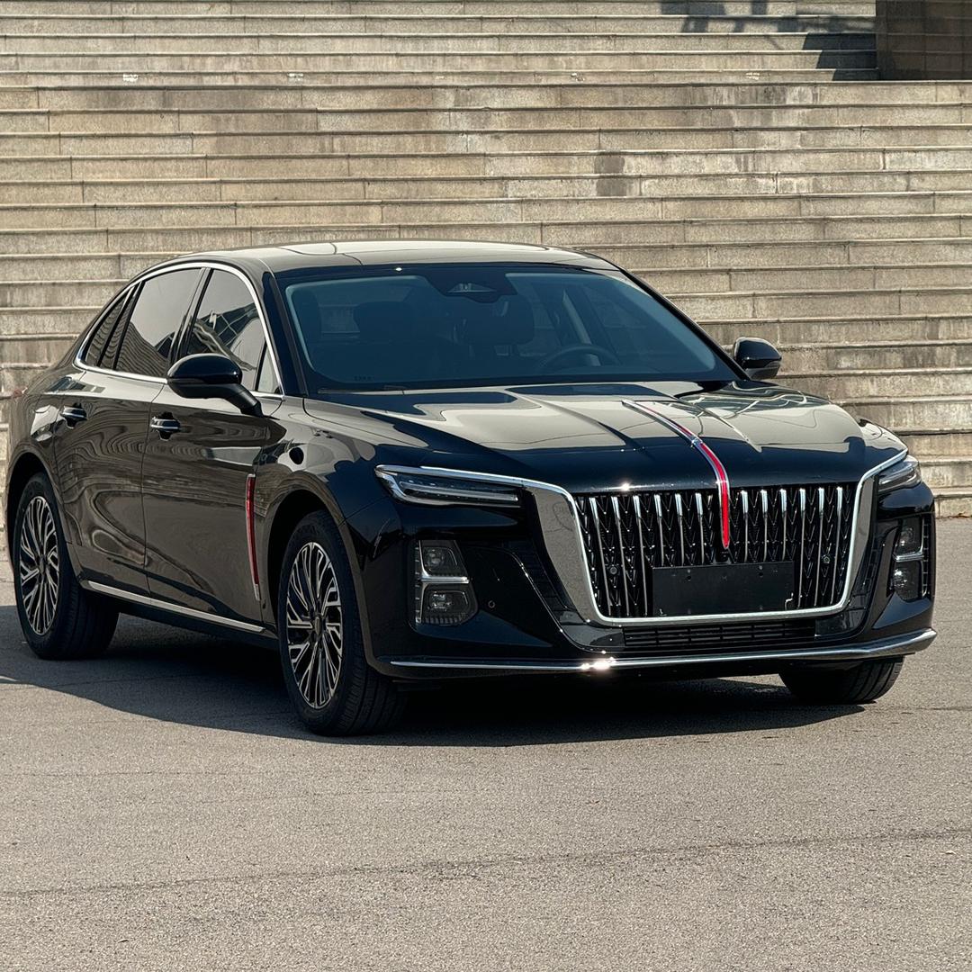 拥有一辆红旗H5