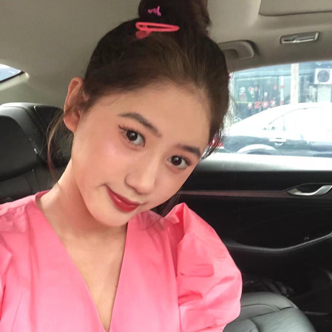 阿佳大美女