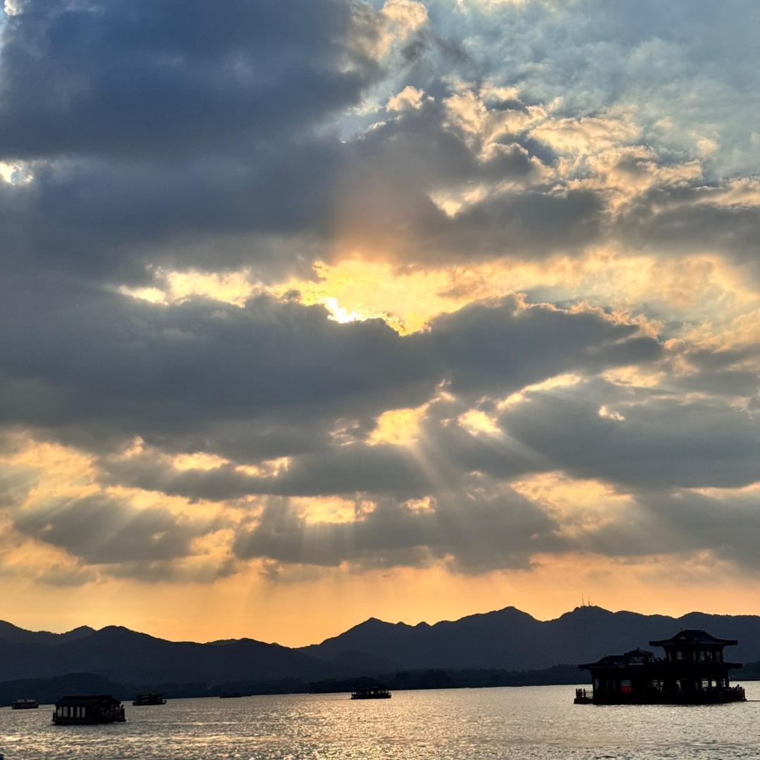 沐晨