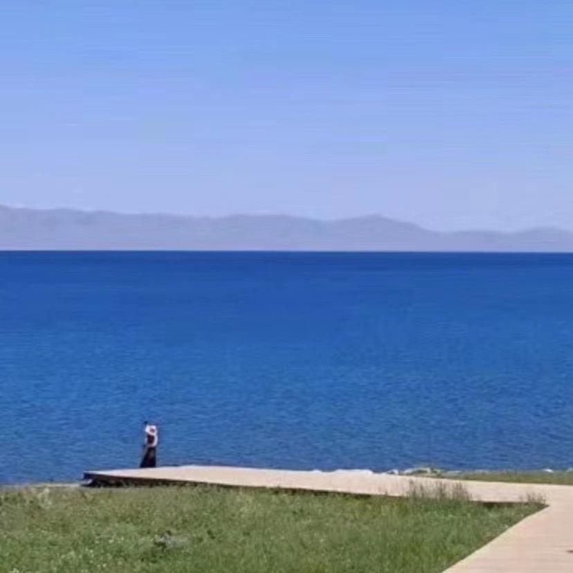 三三