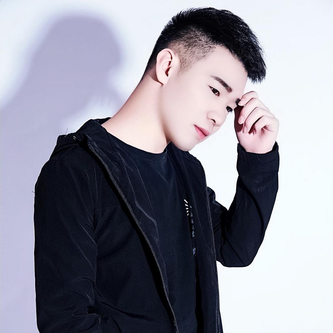 庞小春