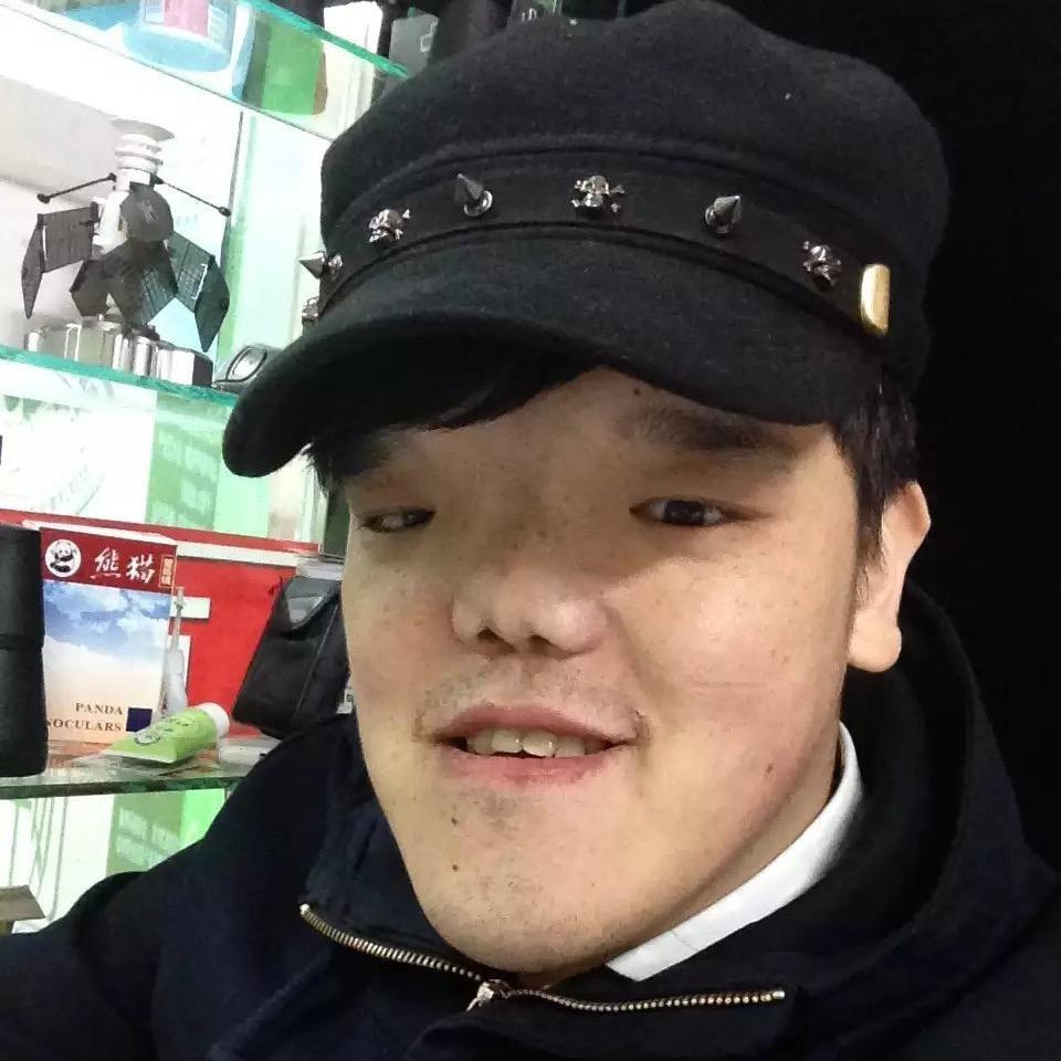 小毅（颜值担当）