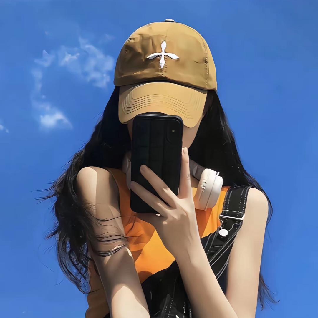 霖霖水中月，闵闵树上花