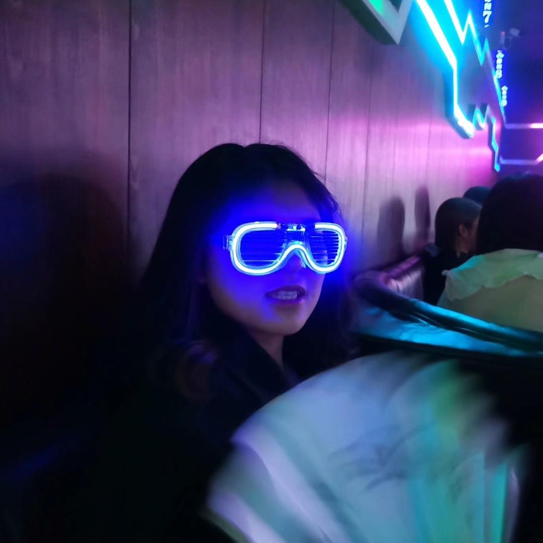 小钱🦄