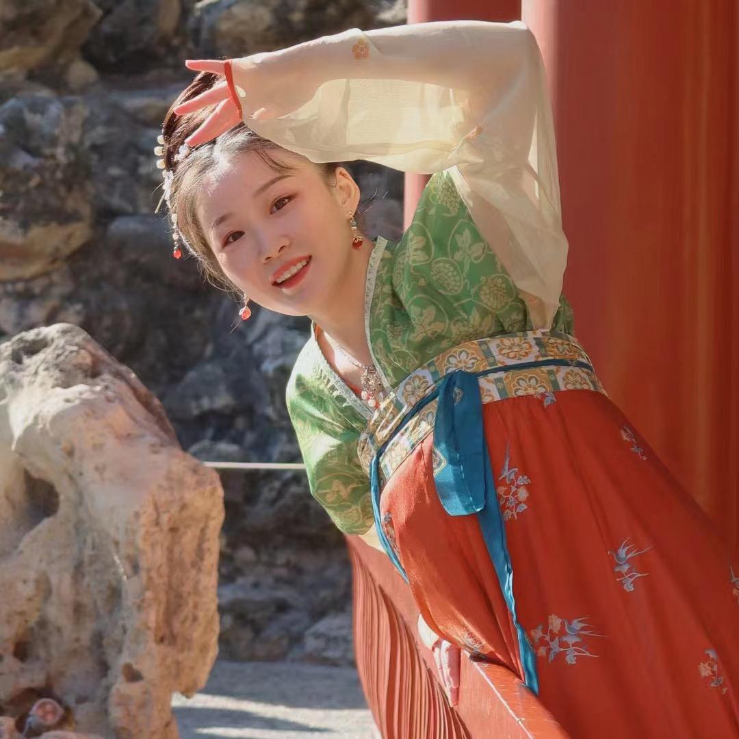 汤汤姐姐（小满妈妈）