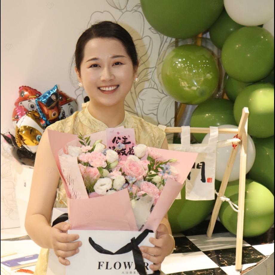 大婷子超可爱💪（求涨粉）