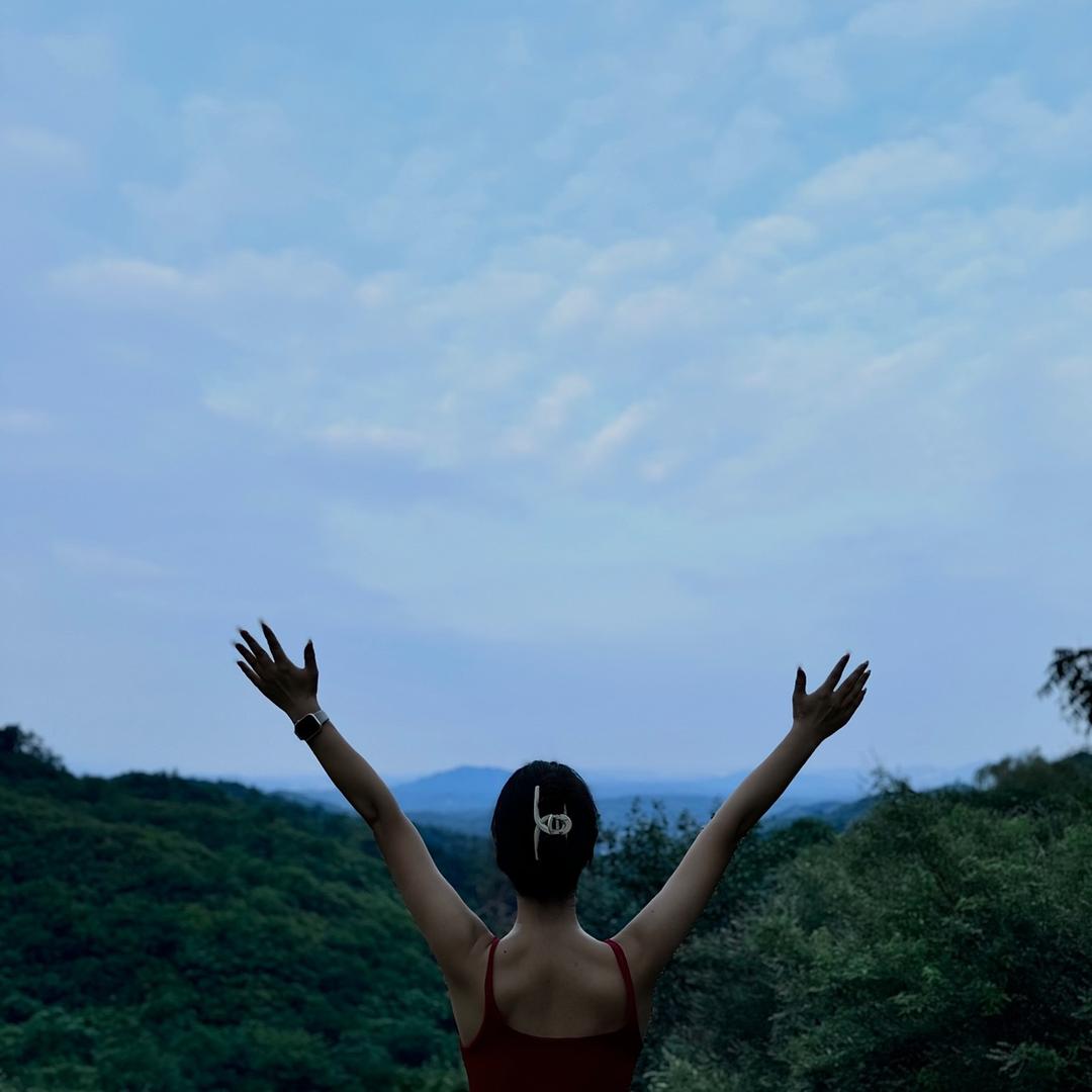 灵童学校-露露老师