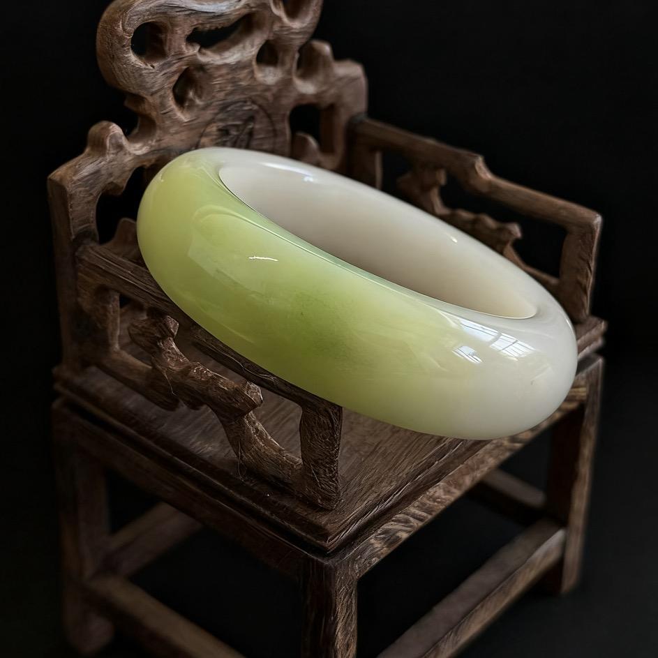 翠白玉品珠宝玉石店