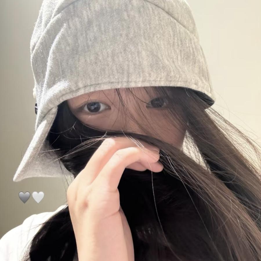 在维罗纳练瑜伽的长毛兔