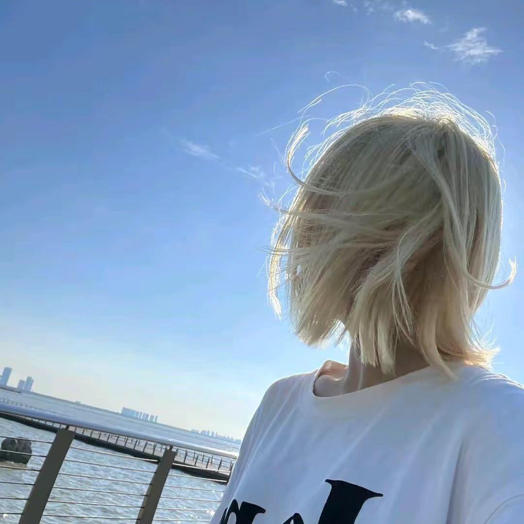 我要困告了M