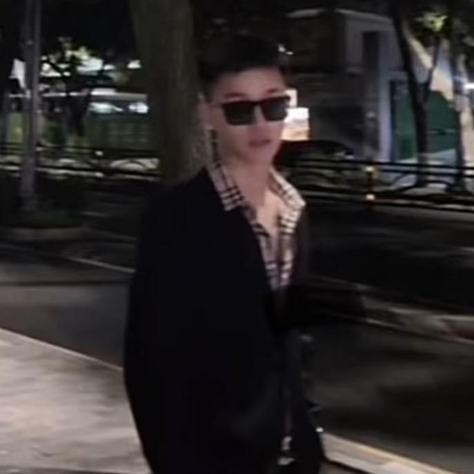 不是铭子