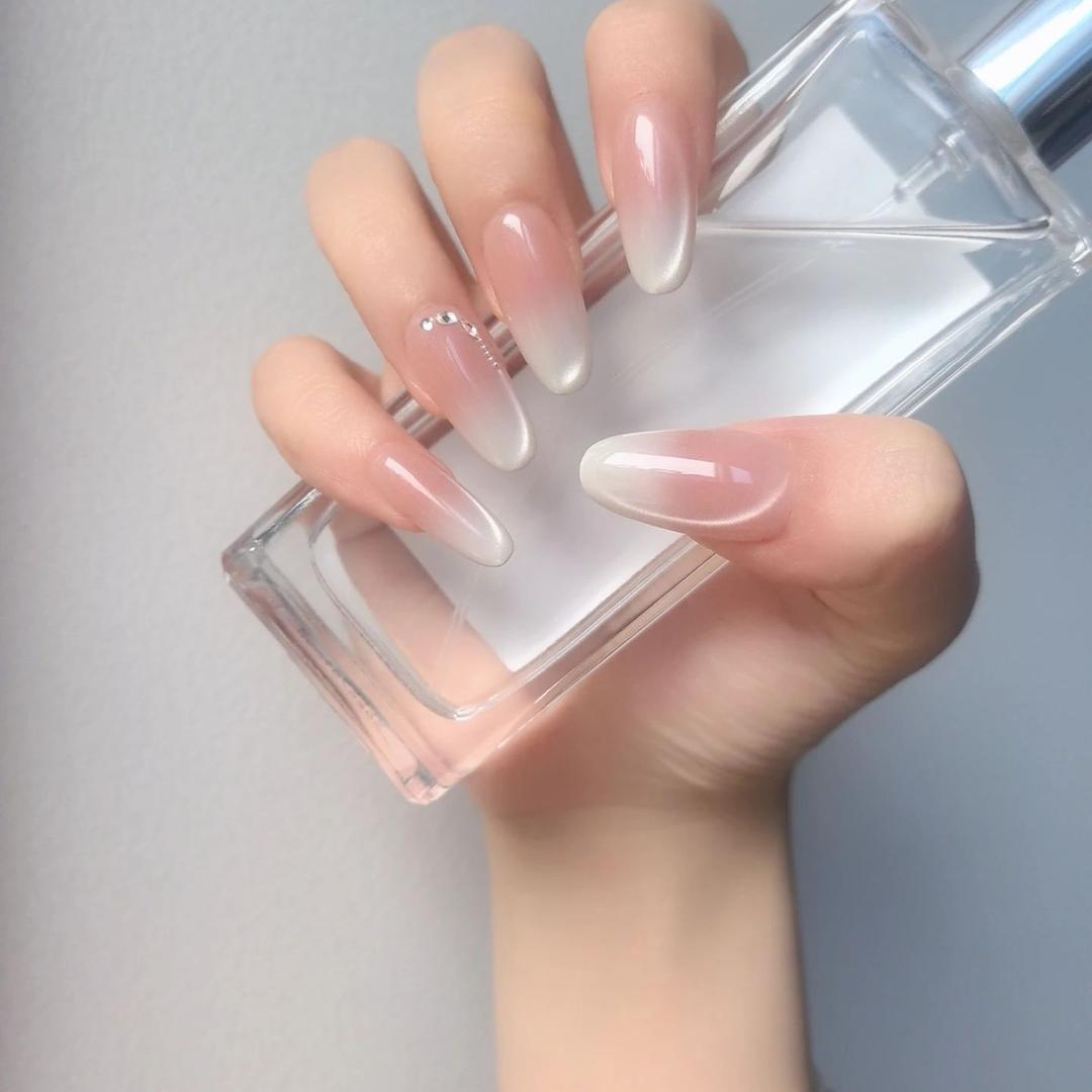 瑞汀雅穿戴甲经营部