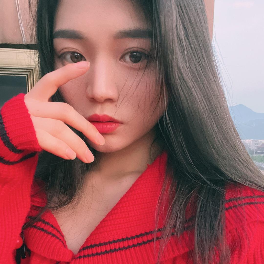 爱笑的婷婷