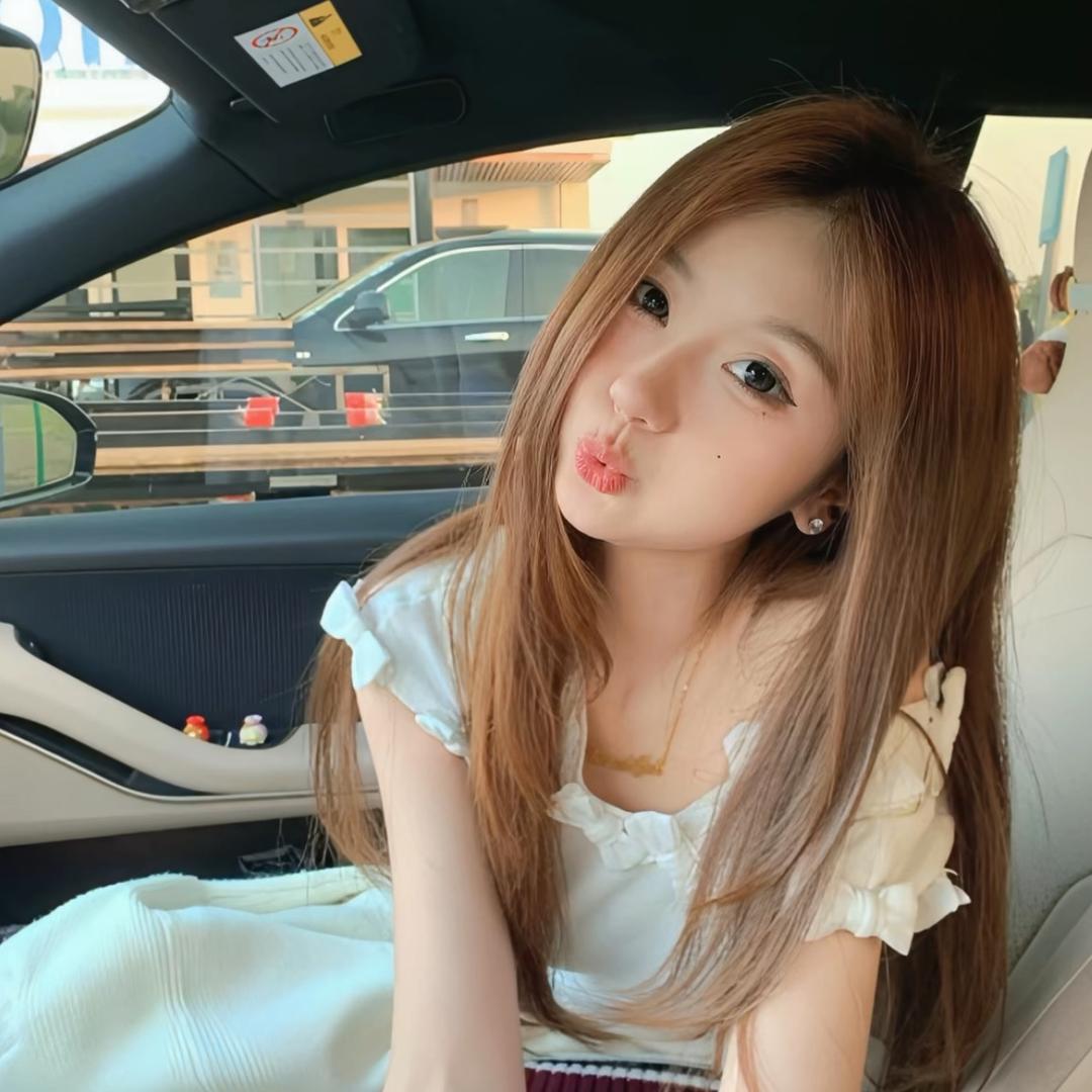 依依