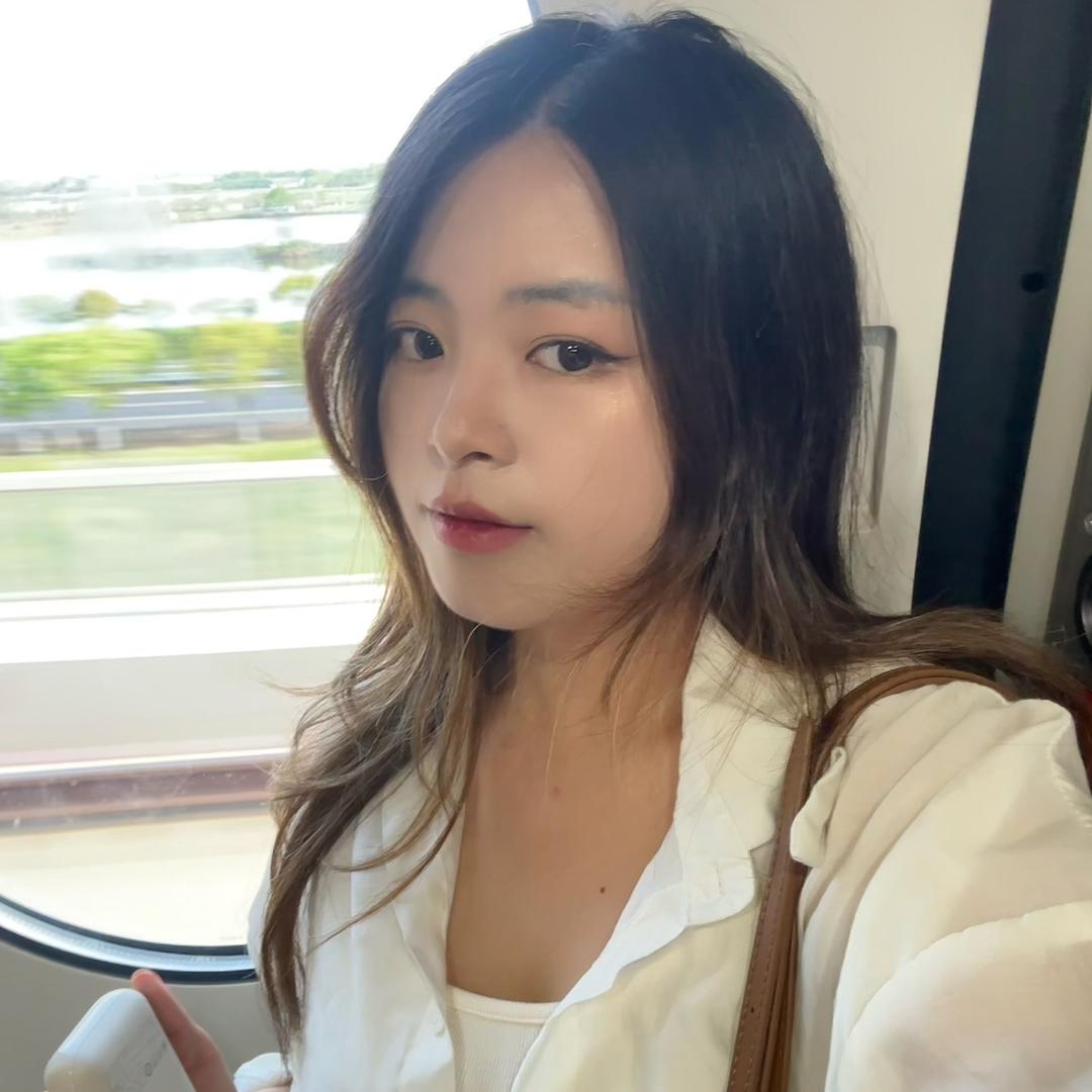 隙光R&B酒吧 百利