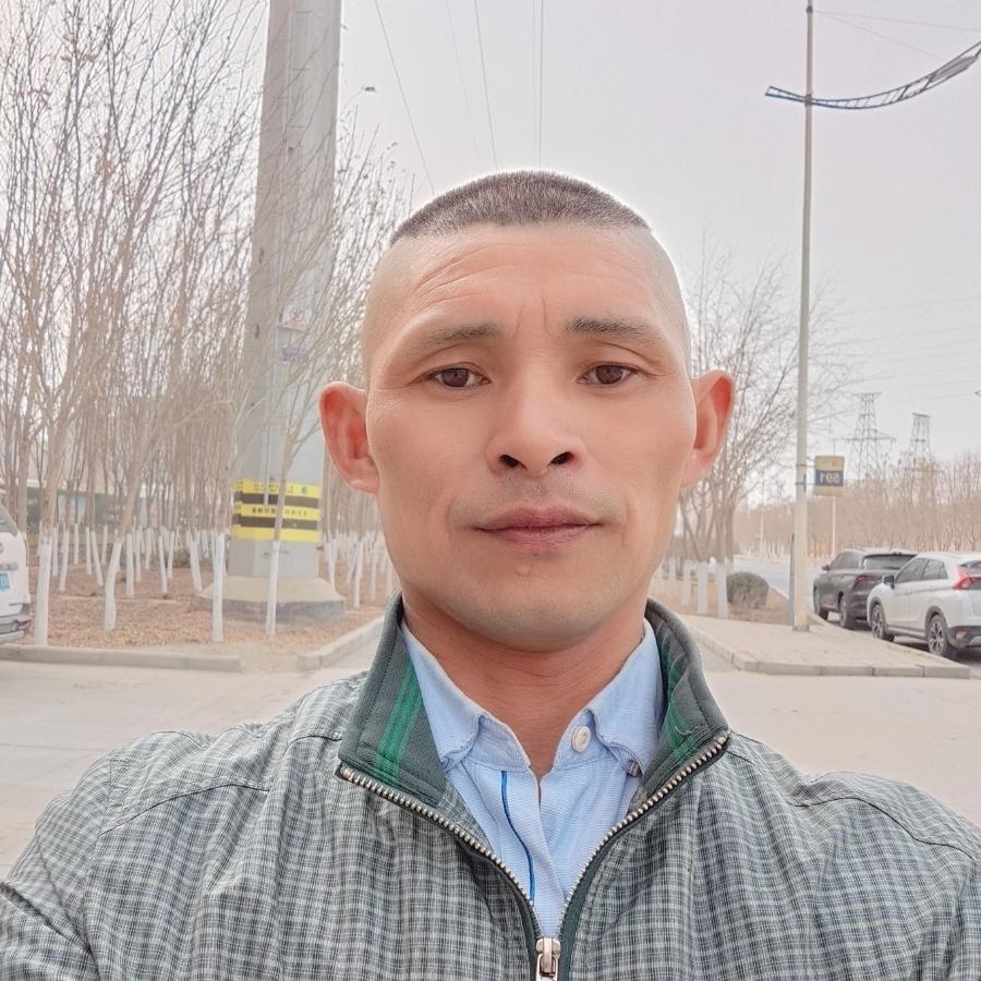 巜小可爱》建筑工程管理